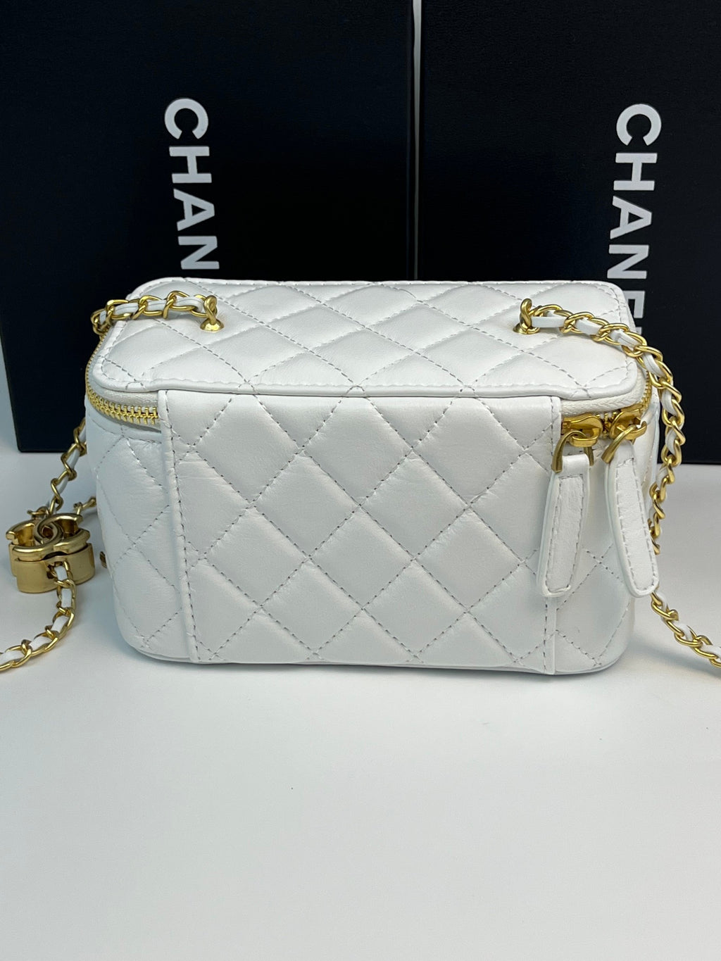 B1P36C83 Popular leather bag