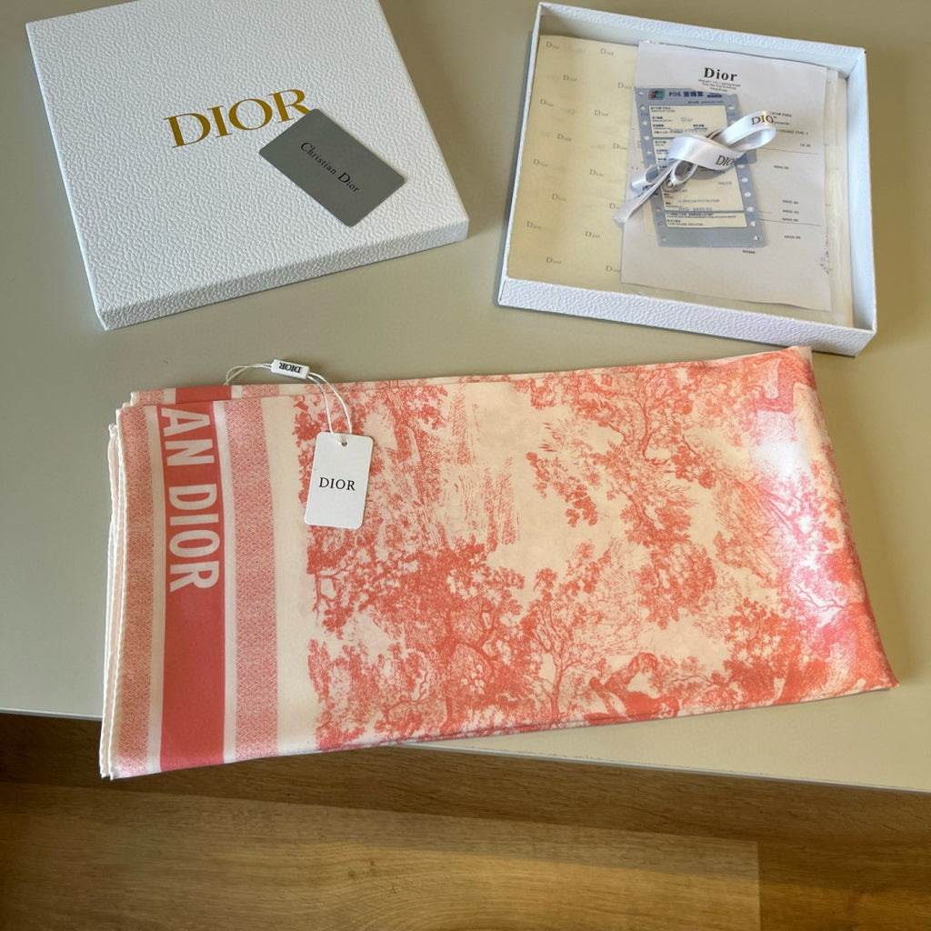 W1N46D35 Popular Silk Scarve