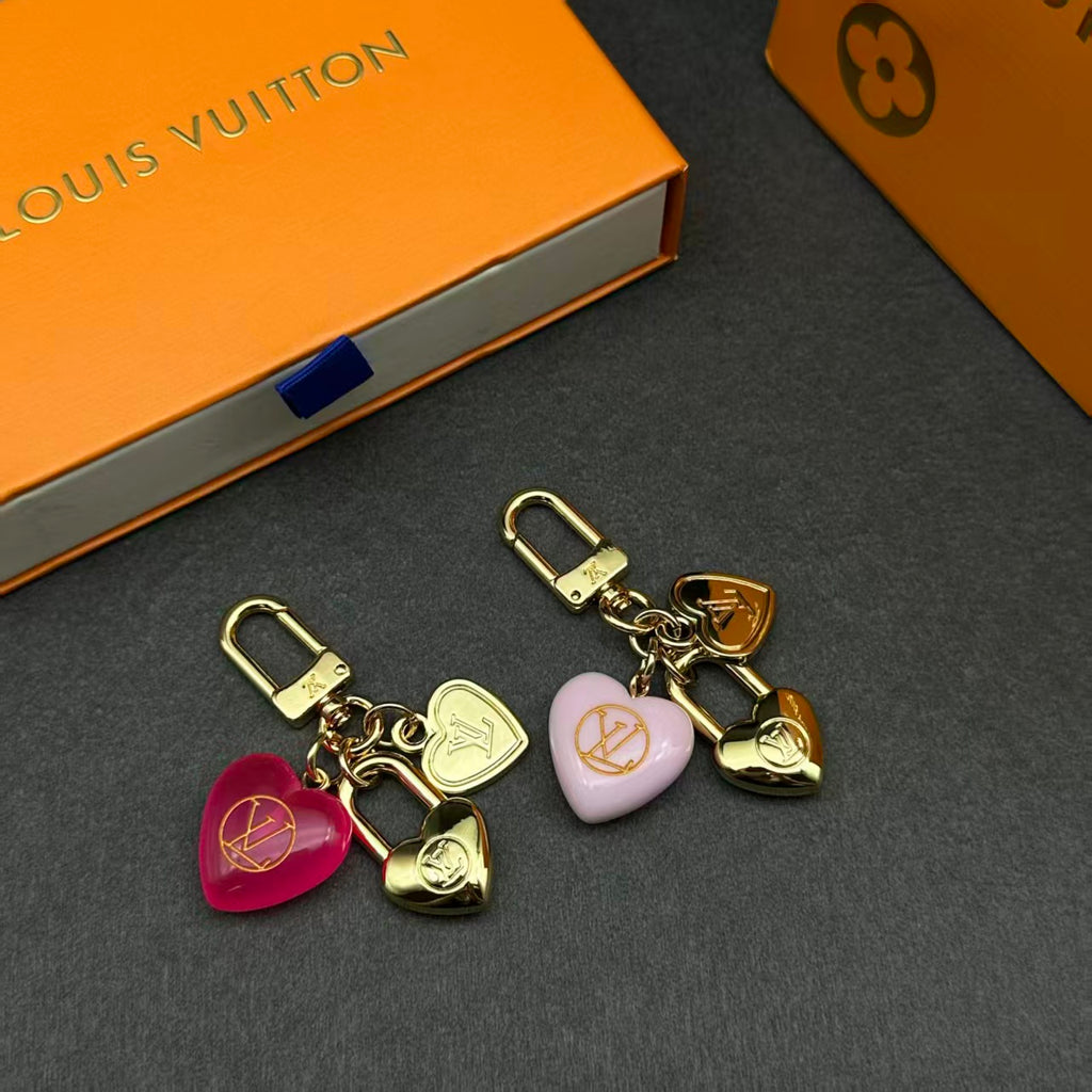 A1Z105E46 Popular bag 's charms accessories