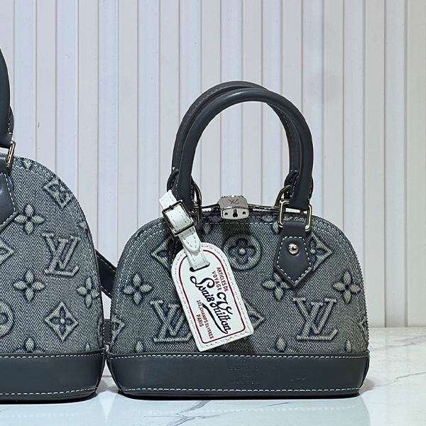 B1P46E105 Popular denim materials bag