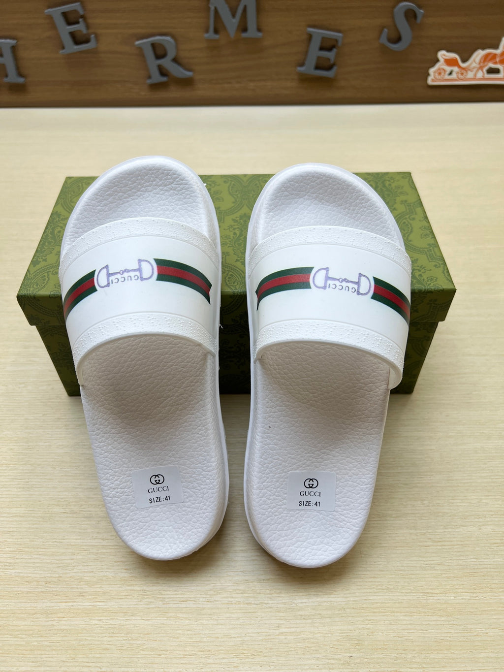 Z5R76B1 Popular Slippers