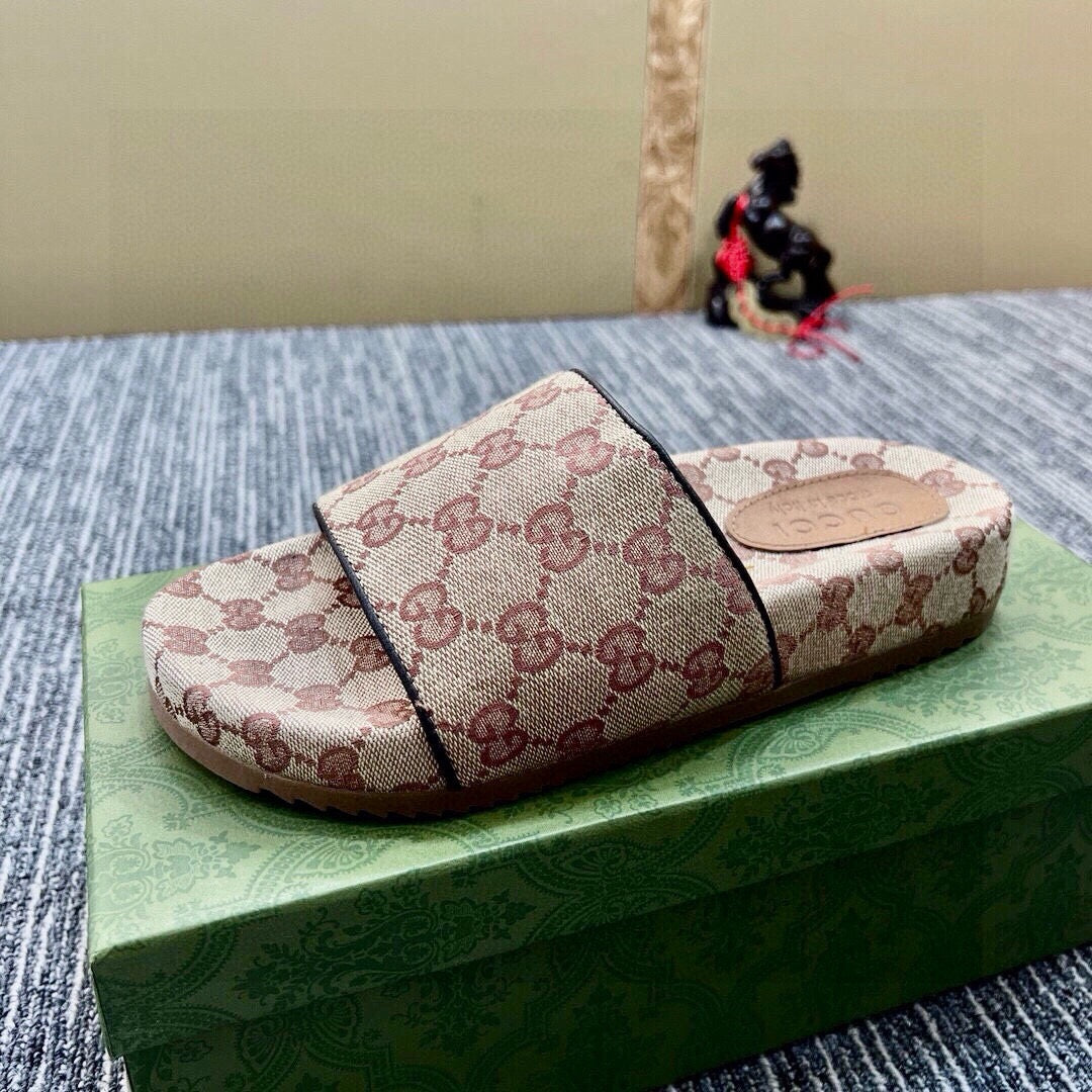 Z5R76B2 Popular Slippers