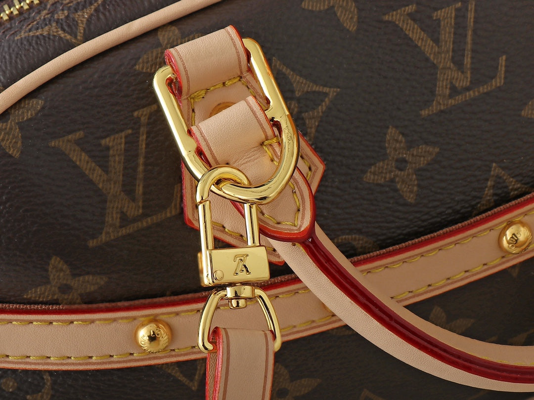 B12W15E4 Popular leather bag