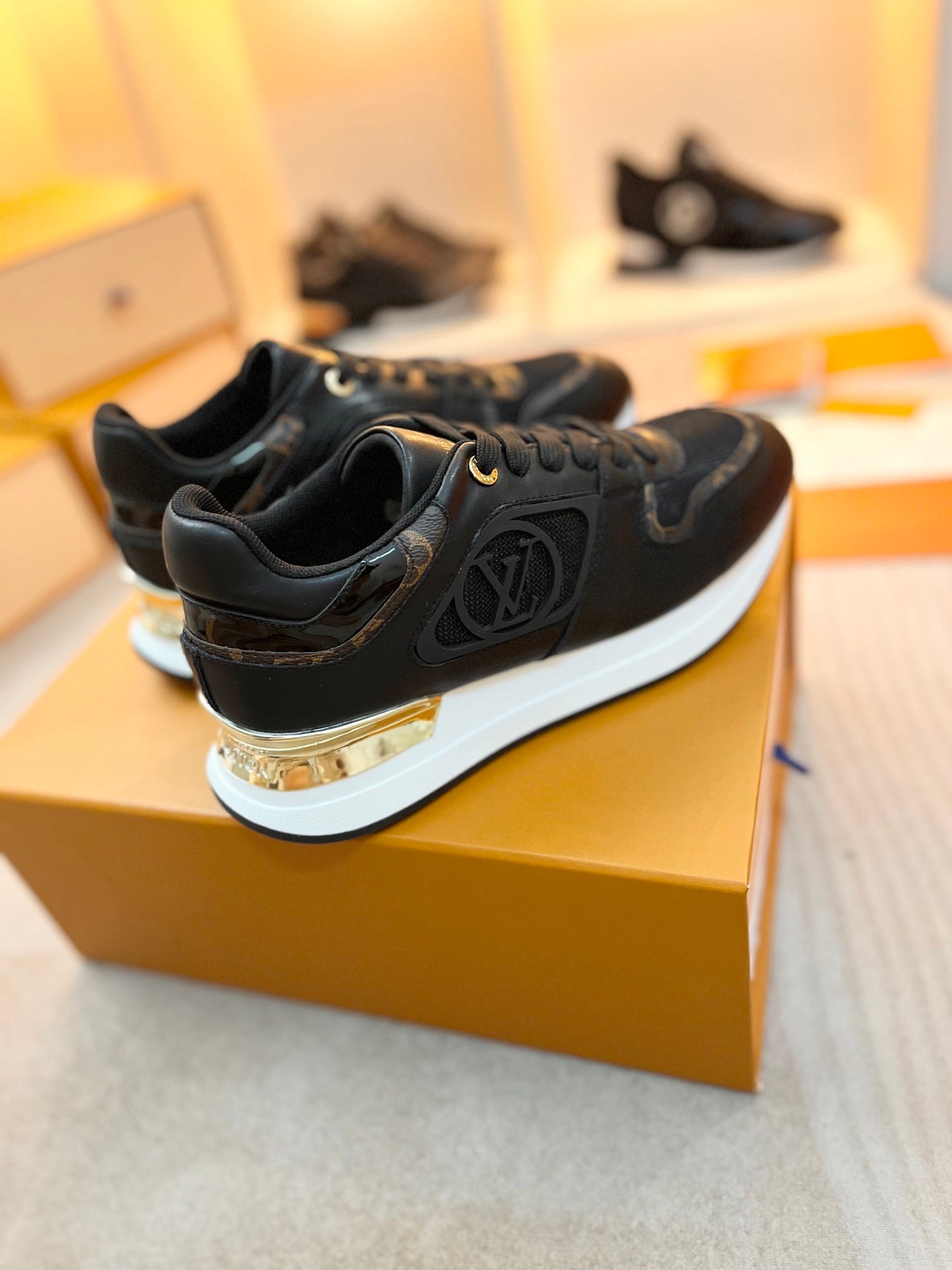 Z2P36E58 Popular high-quality leather Shoes