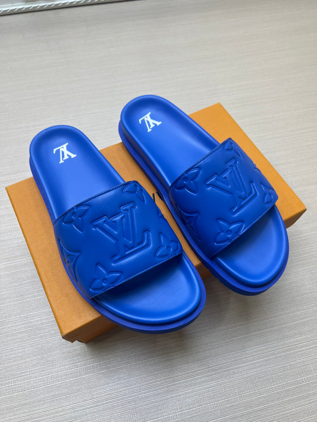 Z5ZE3 Popular slippers
