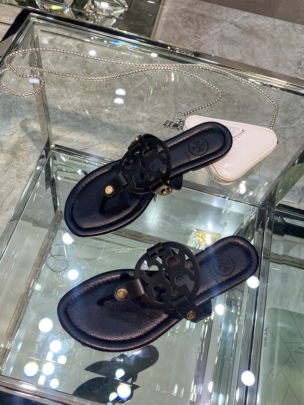 Z2Z85A3  Popular leather Shoes