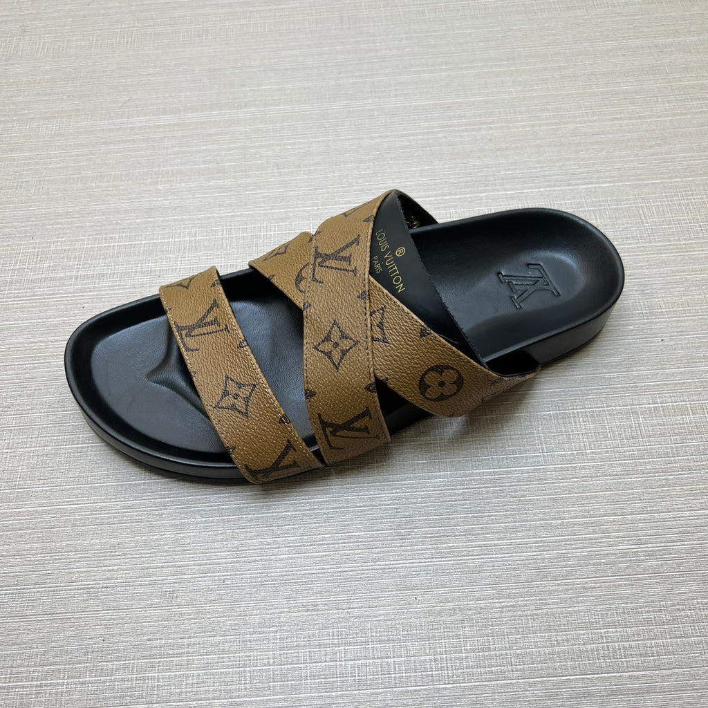 Z5ZE89 Popular slippers