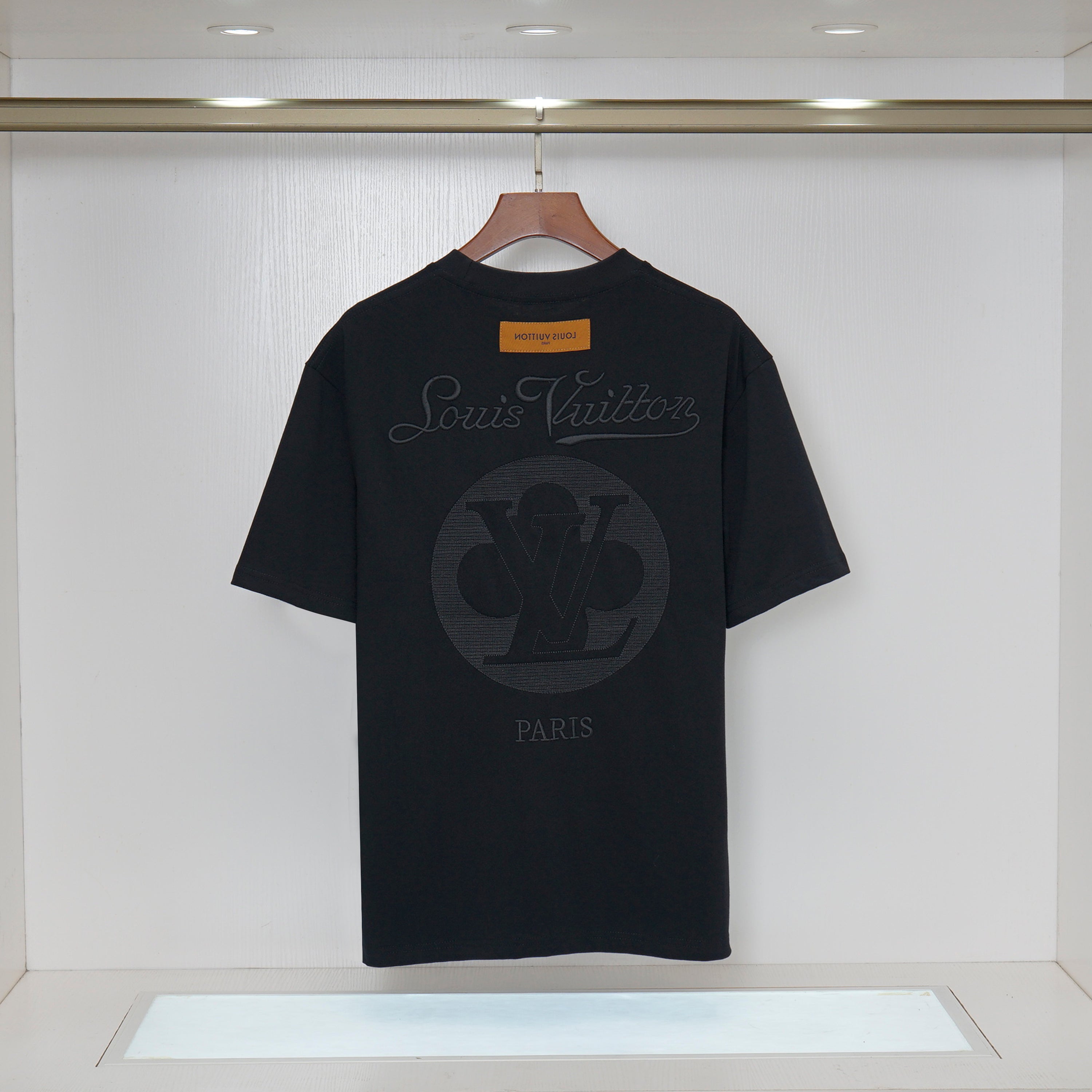 U1R86E12 Popular T-shirts