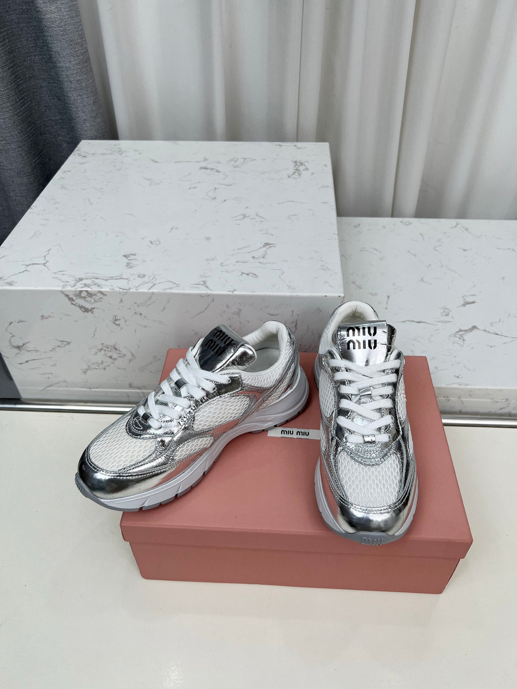 Z2Z85A47  Popular high quality shoes