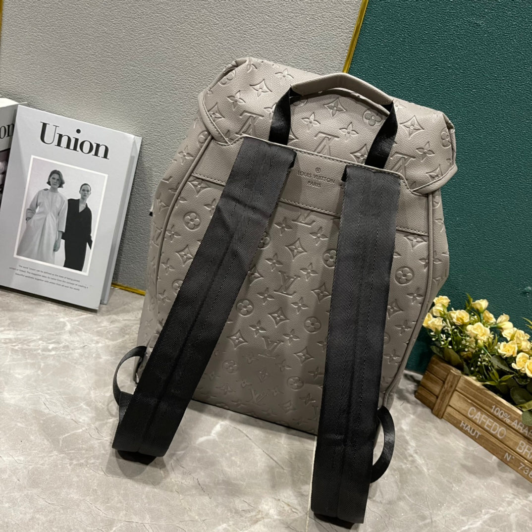 B1X64E447 Popular  leather bag