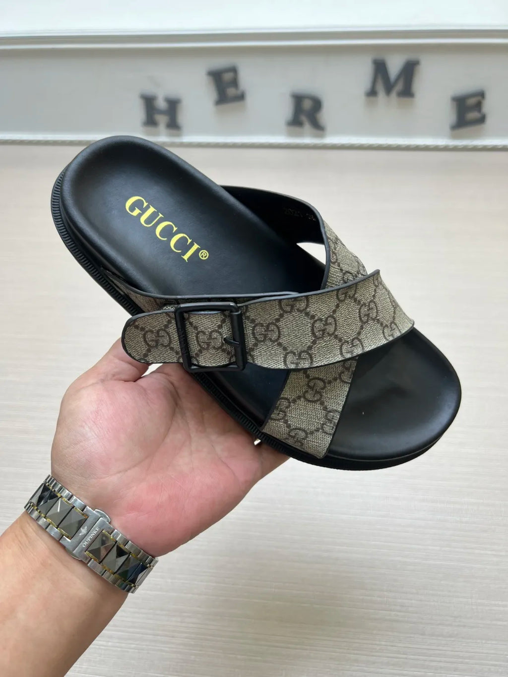 Z5ZB90 Popular slippers