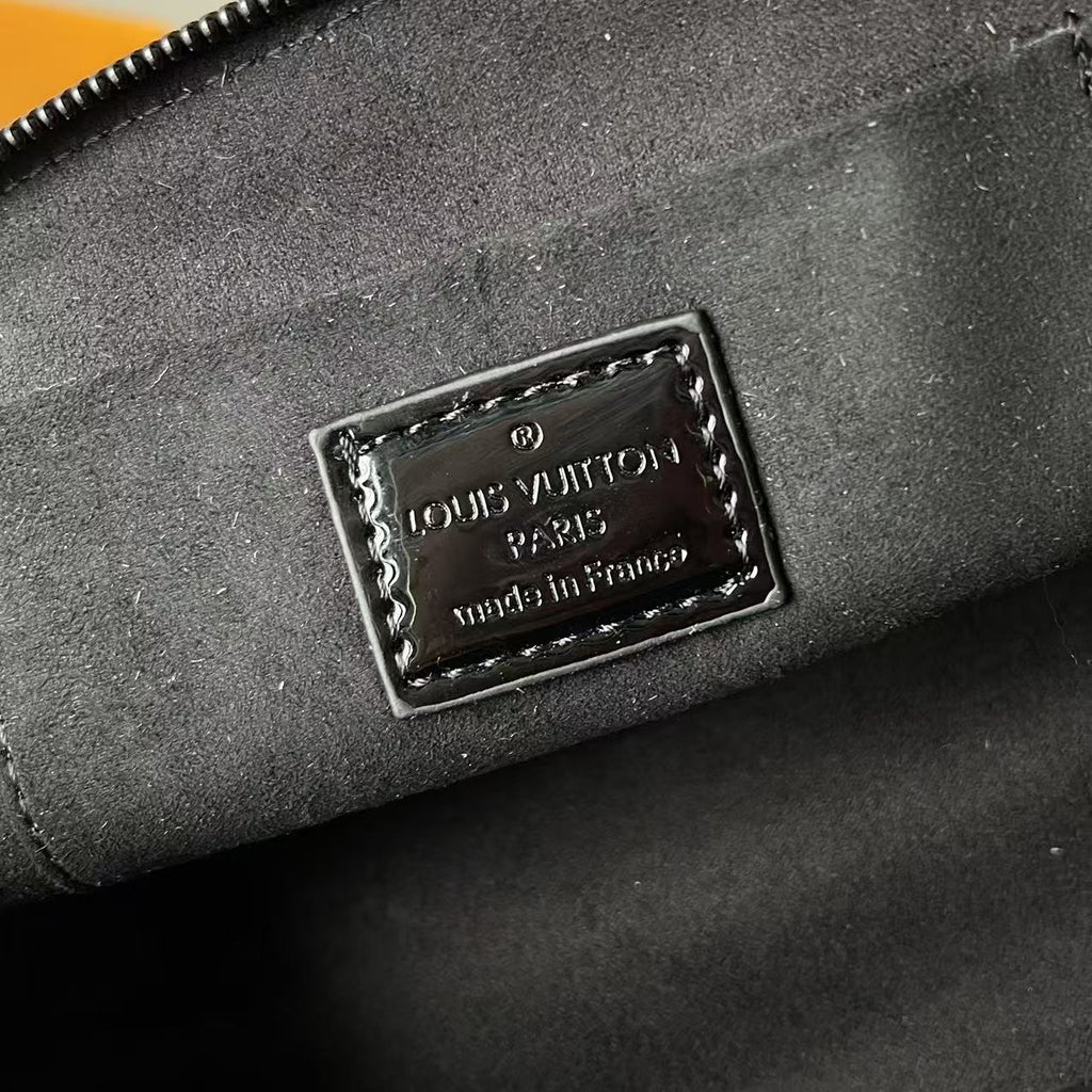 B1P46E95 Popular leather bag