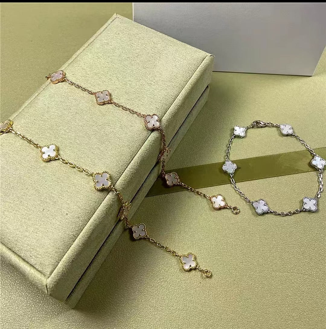 X5X94VA183K  Popular bracelets 6 flowers mini size 0.9cm flower