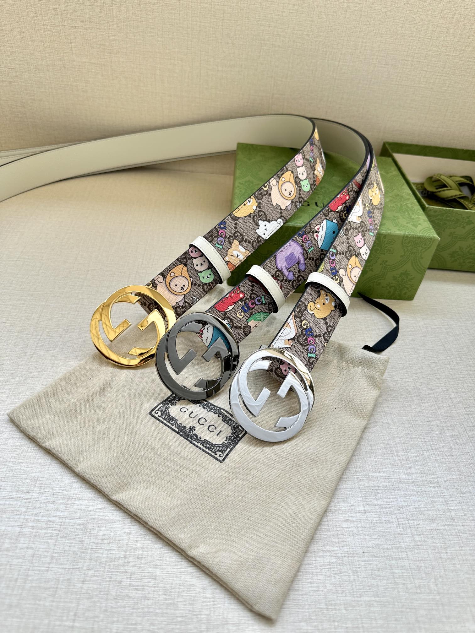 P1R55B208 Popular High quality belt With full package