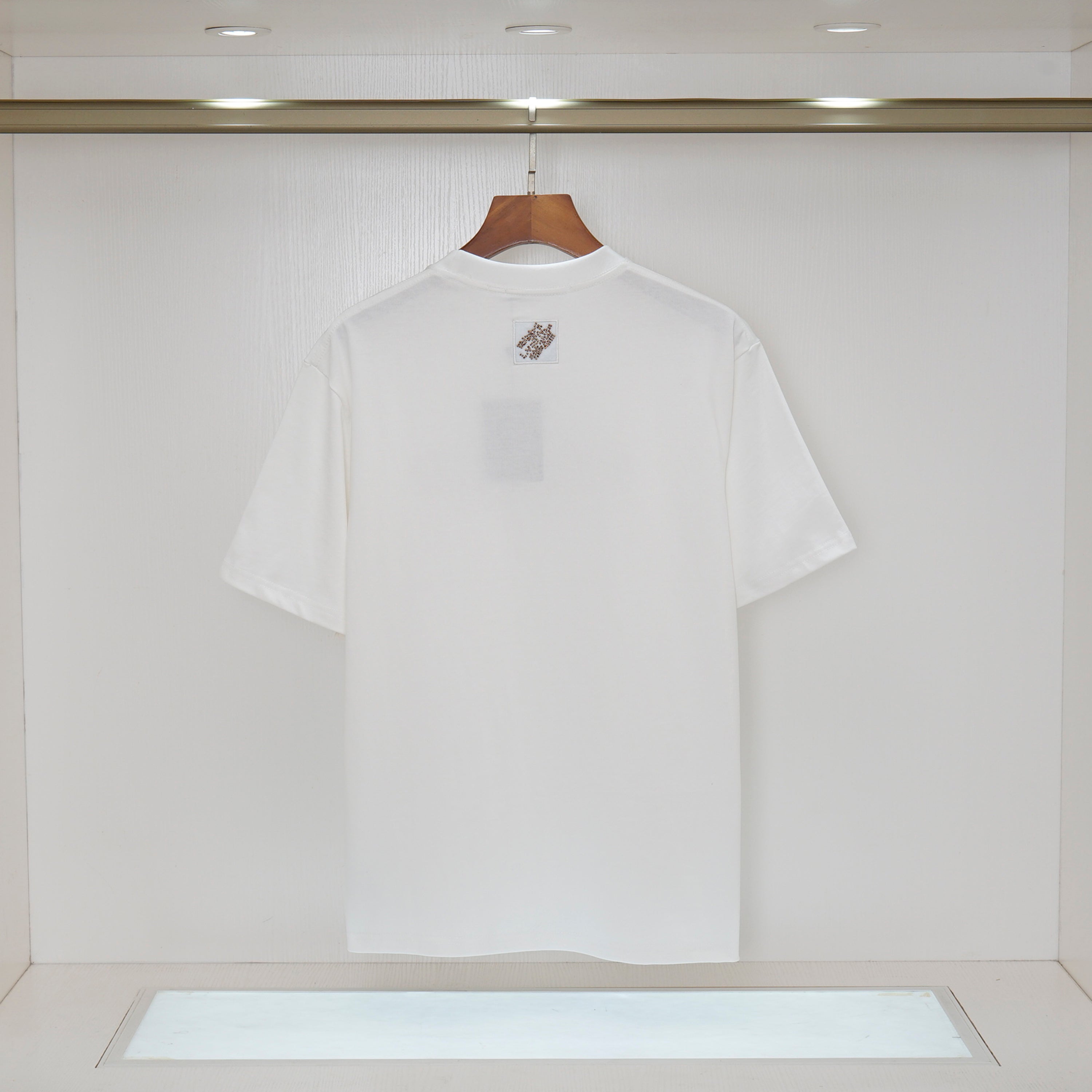 U1R76E24 Popular T-shirts