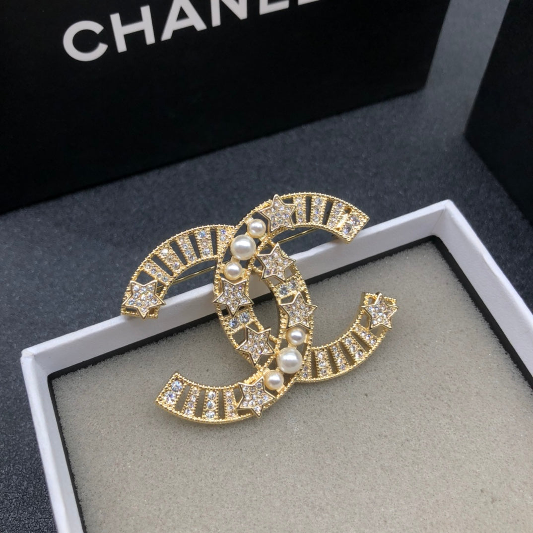 X14C872   Popular Brooch