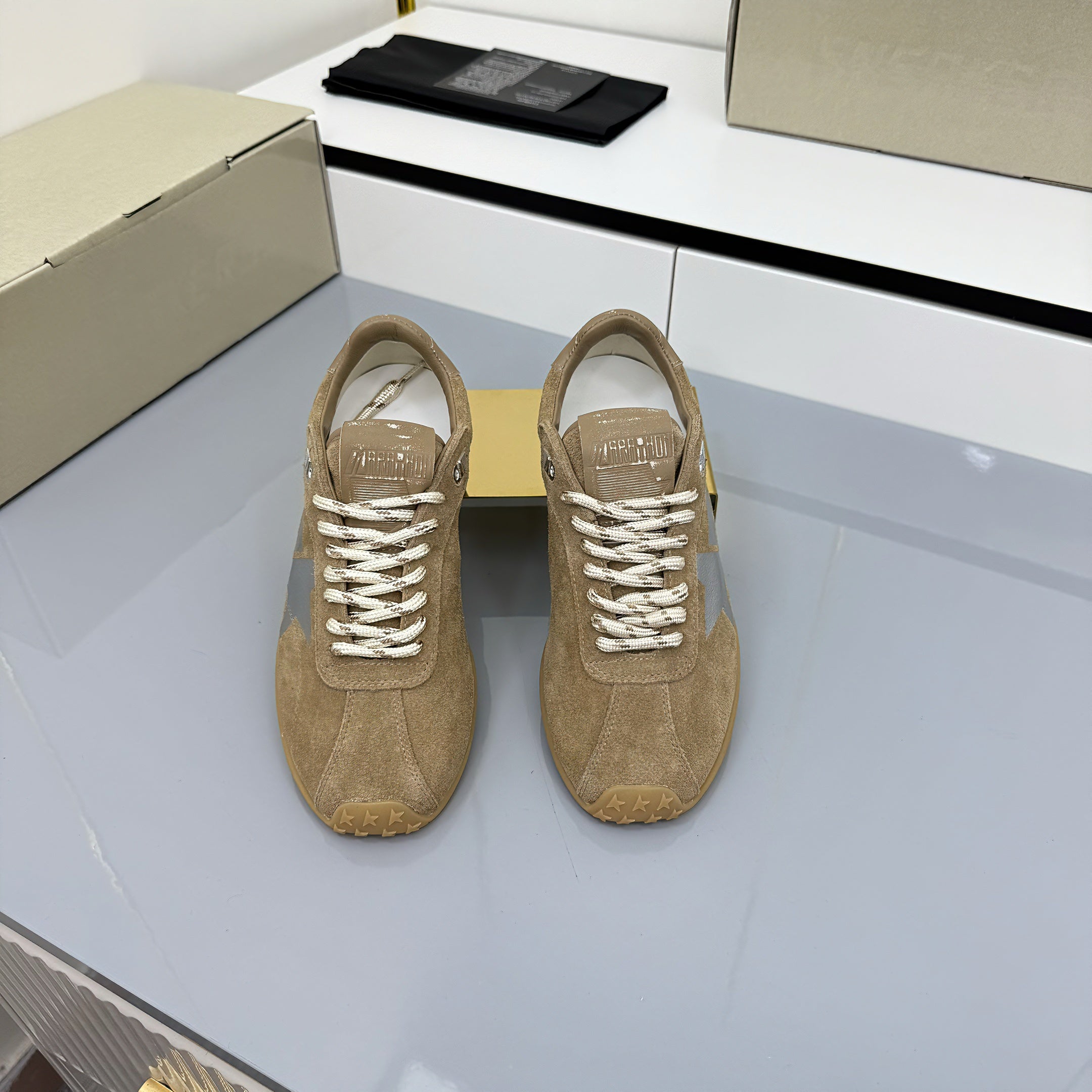 Z2Q105GE387 Popular high-quality Shoes