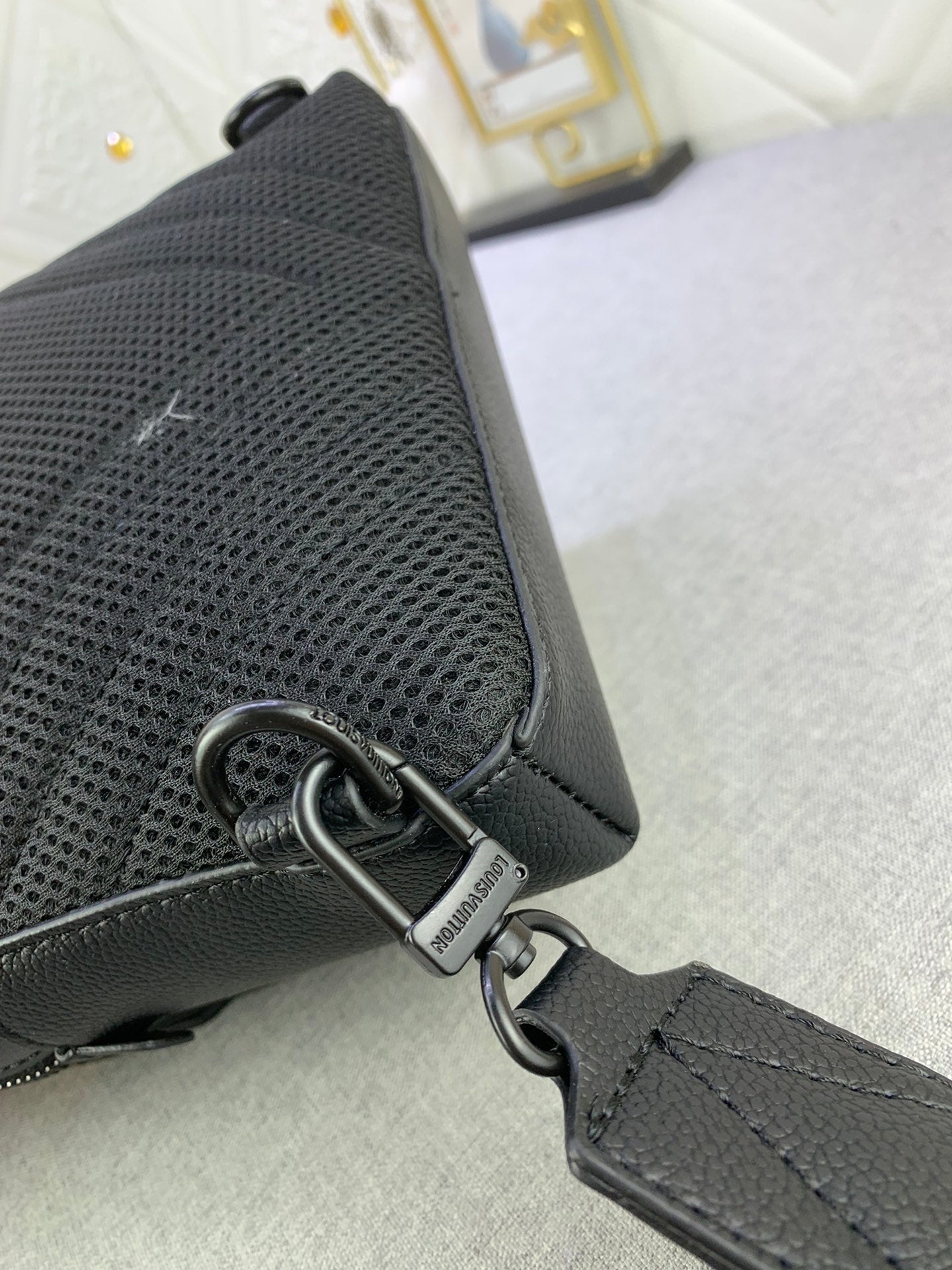 B12X44E339 Popular leather bag 