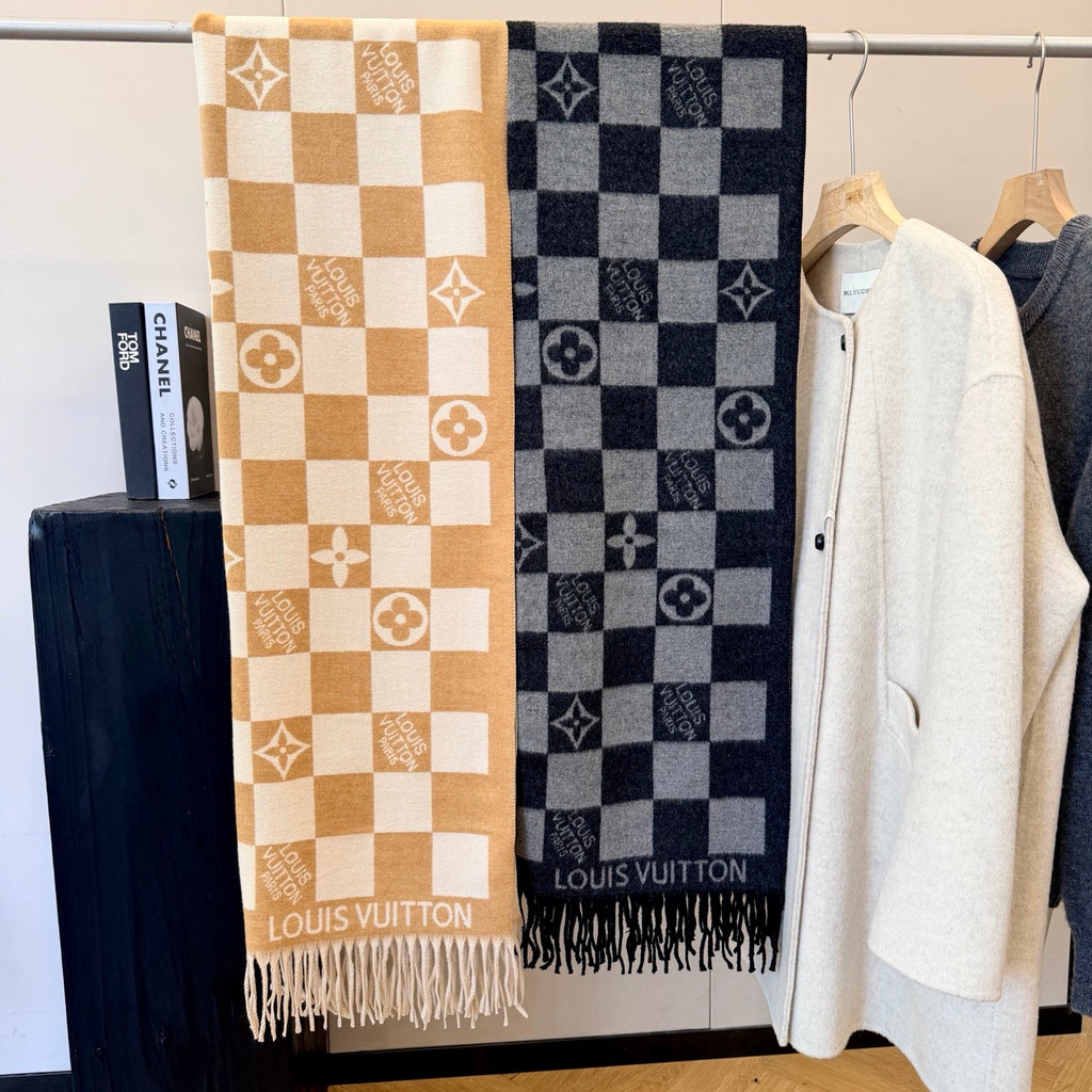 W1R86E22 Popular Winter Scarves