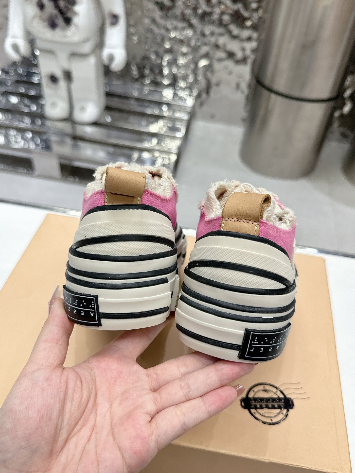Z2Q105A249 Popular high-quality Shoes