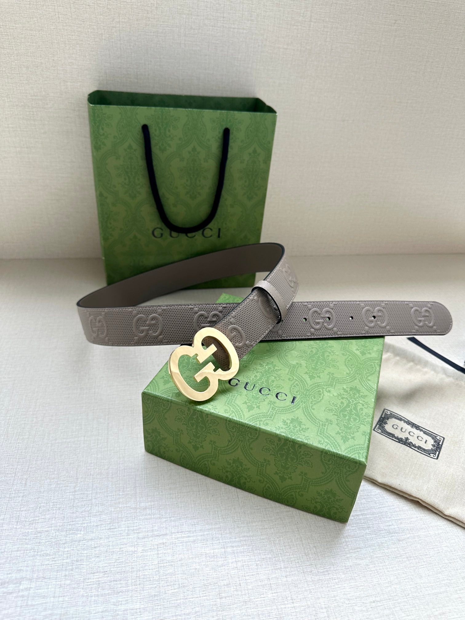 P1R55B230 Popular   High quality belt With full package