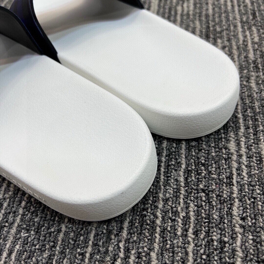 Z5Z35R262 Popular Slippers