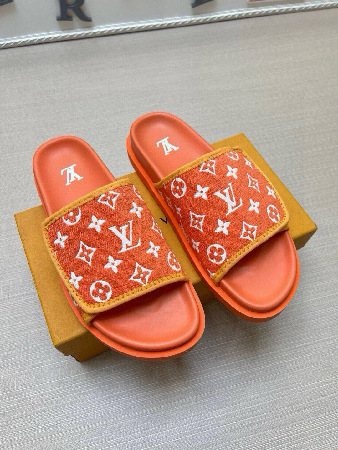 Z5QE4 Popular Slippers