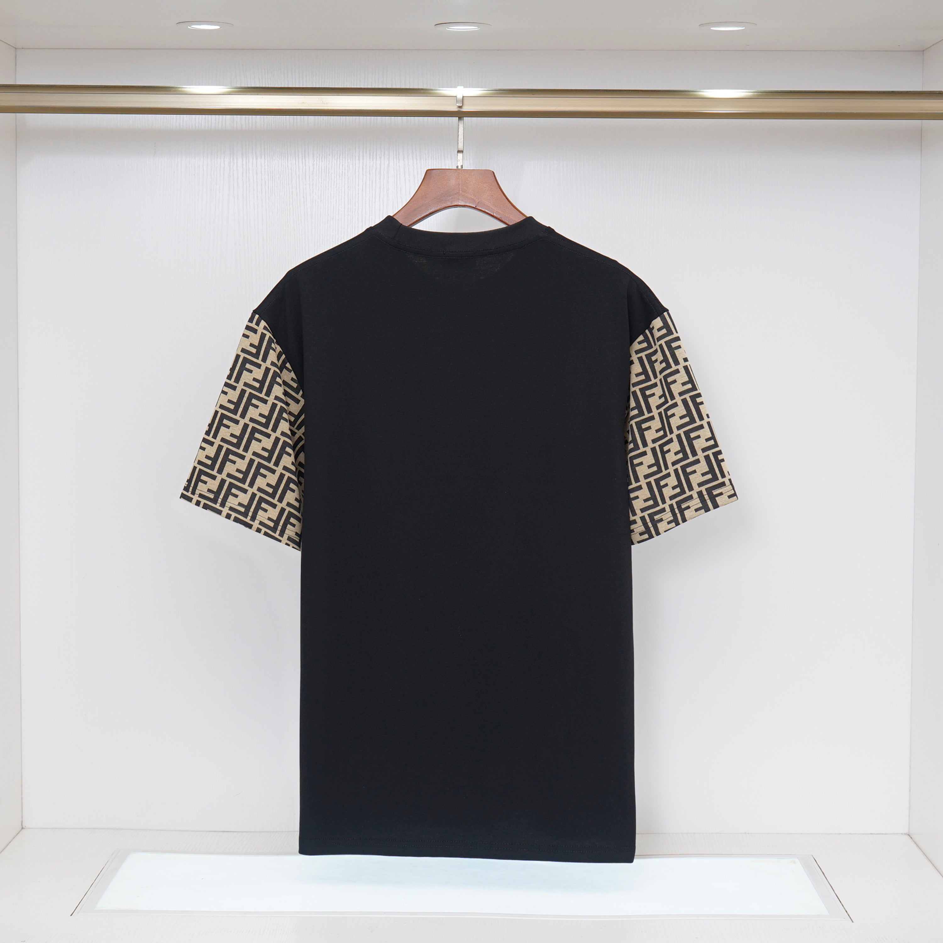 U1P36F124 Popular T-shirts