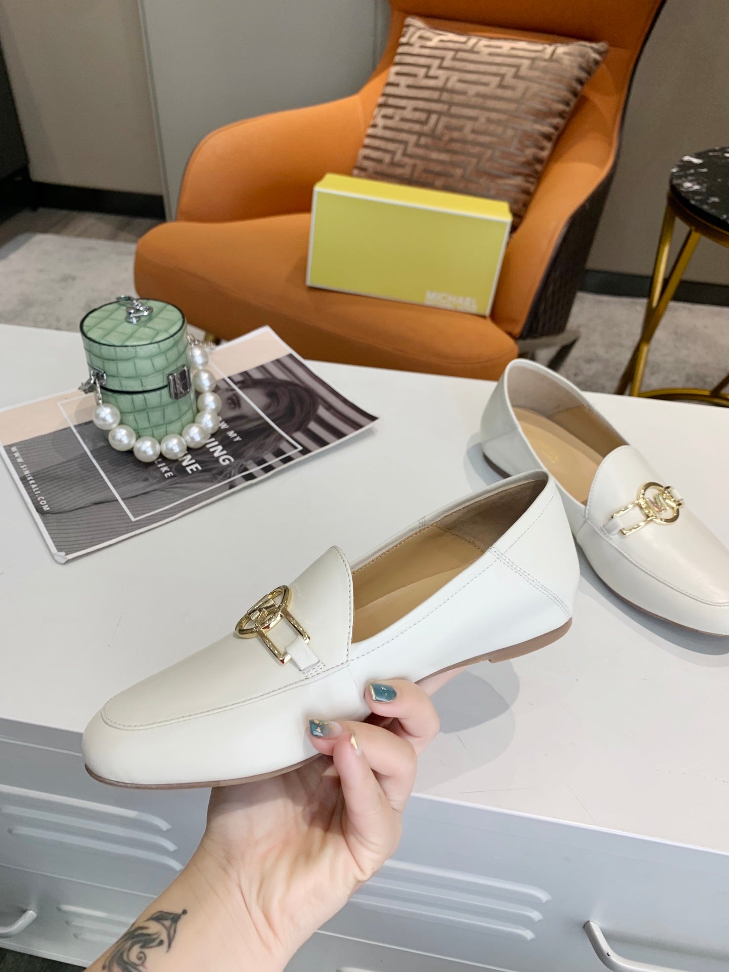 Z2Q105A185 Popular high-quality leather shoes
