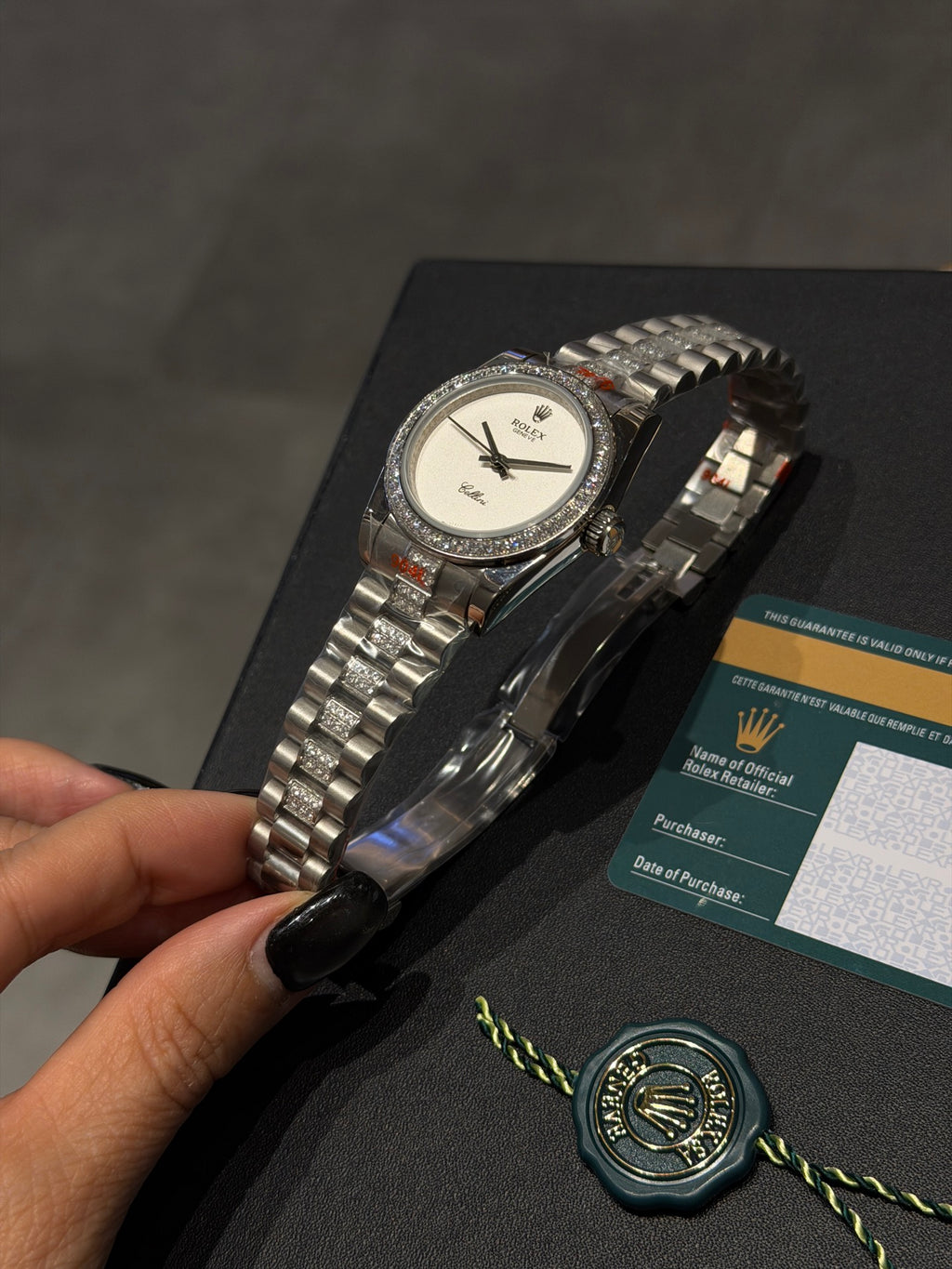 L1R36L24 Popular Watches
