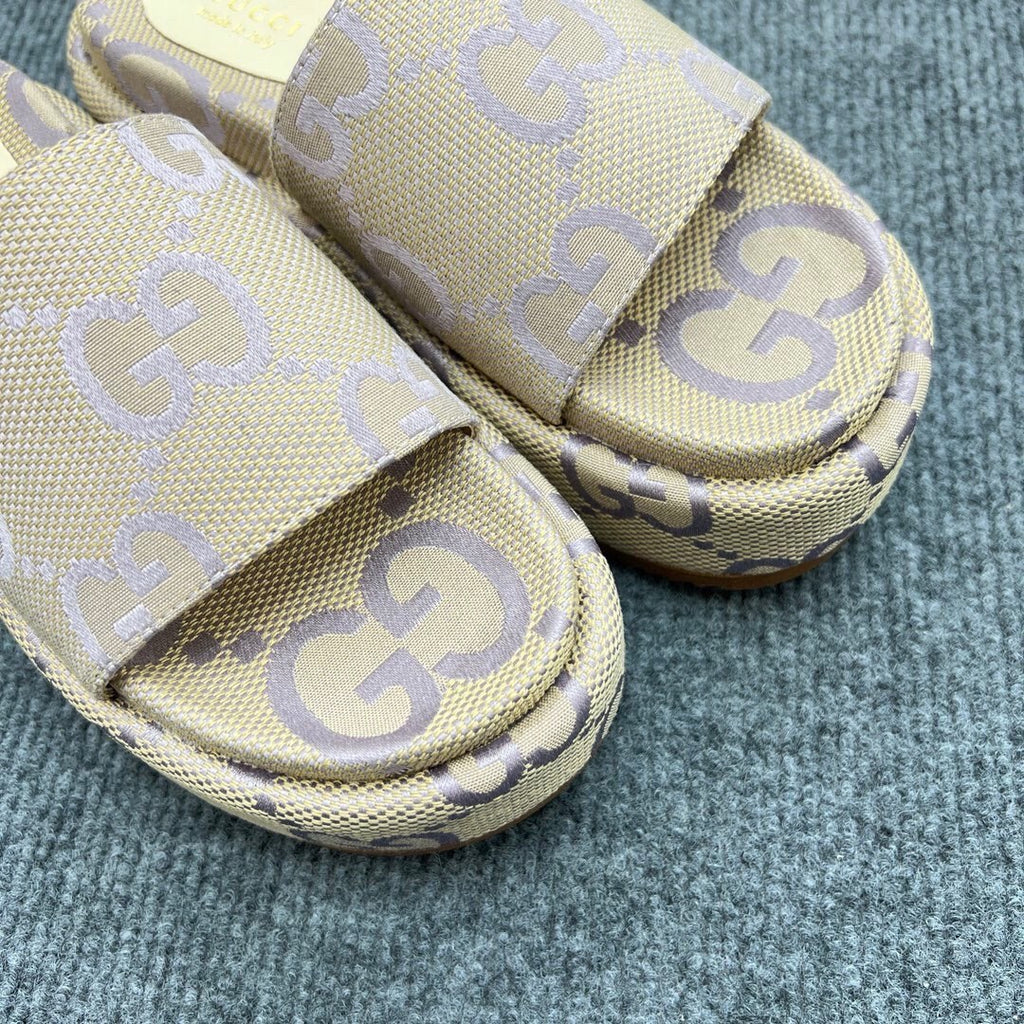 Z5ZB122 Popular slippers  Sole thickness 5.5cm