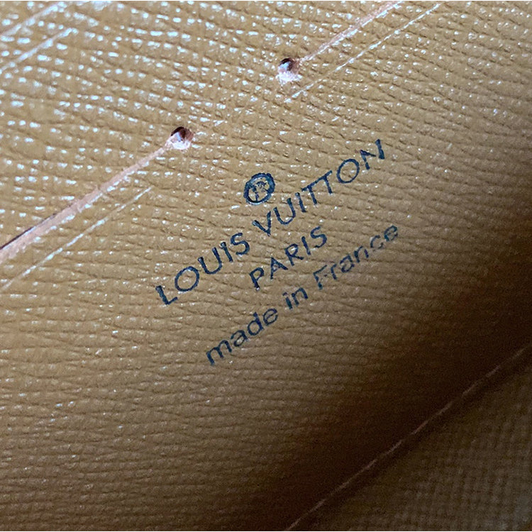 B1P11E03 Popular leather wallets
