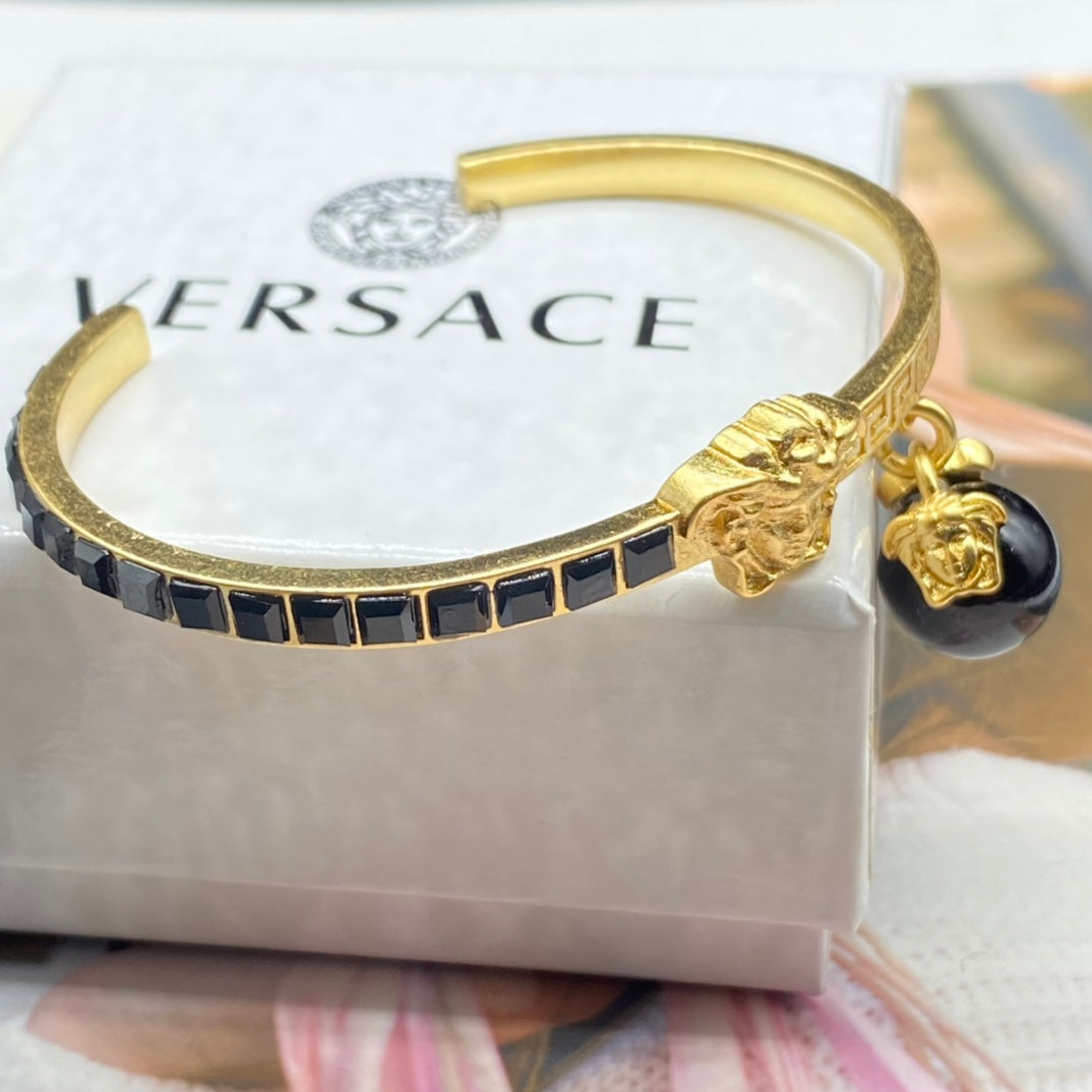X1Q85W69K  Popular Bracelets