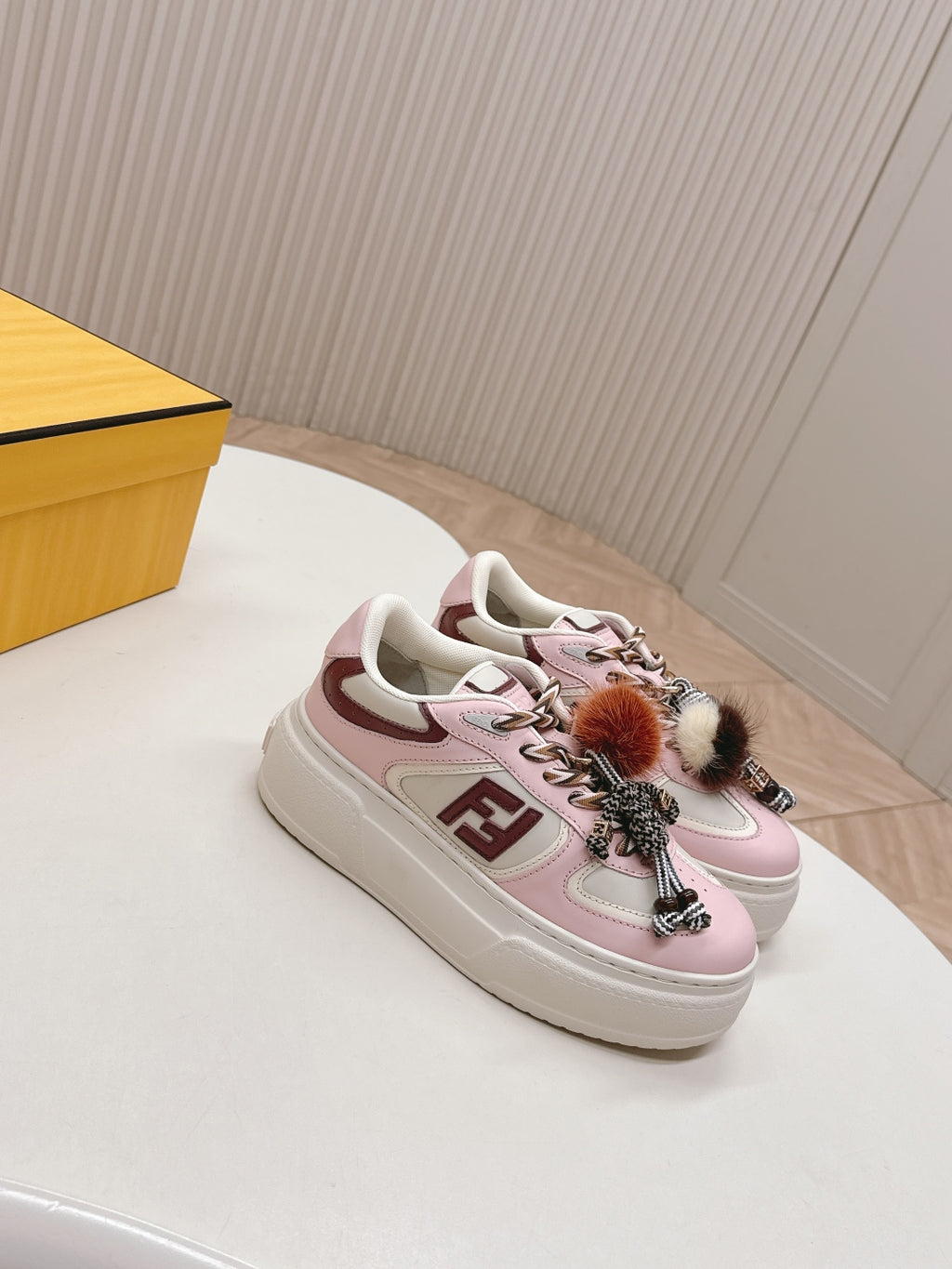 Z2Q105F417 Popular high-quality Shoes