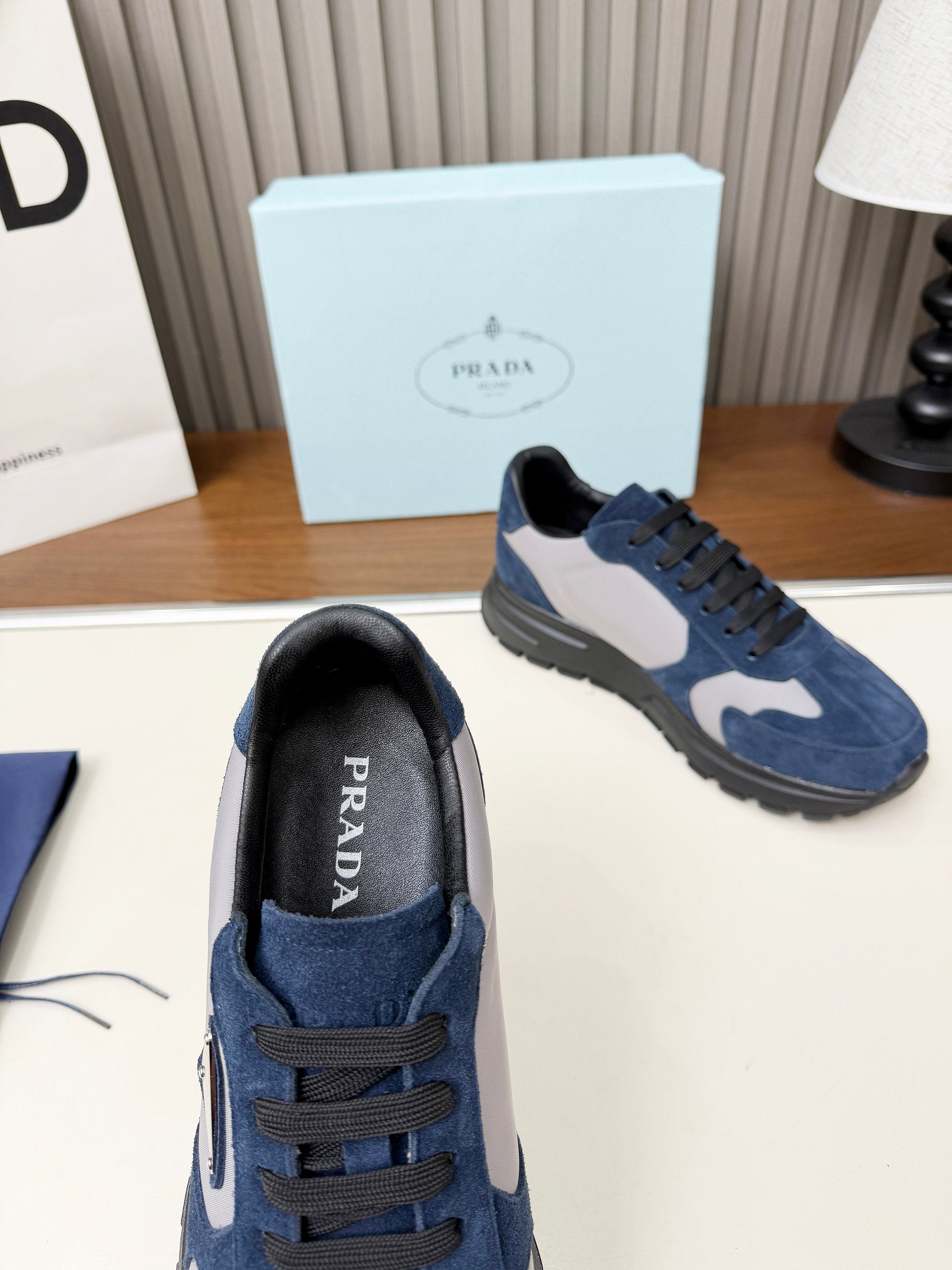 Z2P36P61 Popular high-quality leather Shoes
