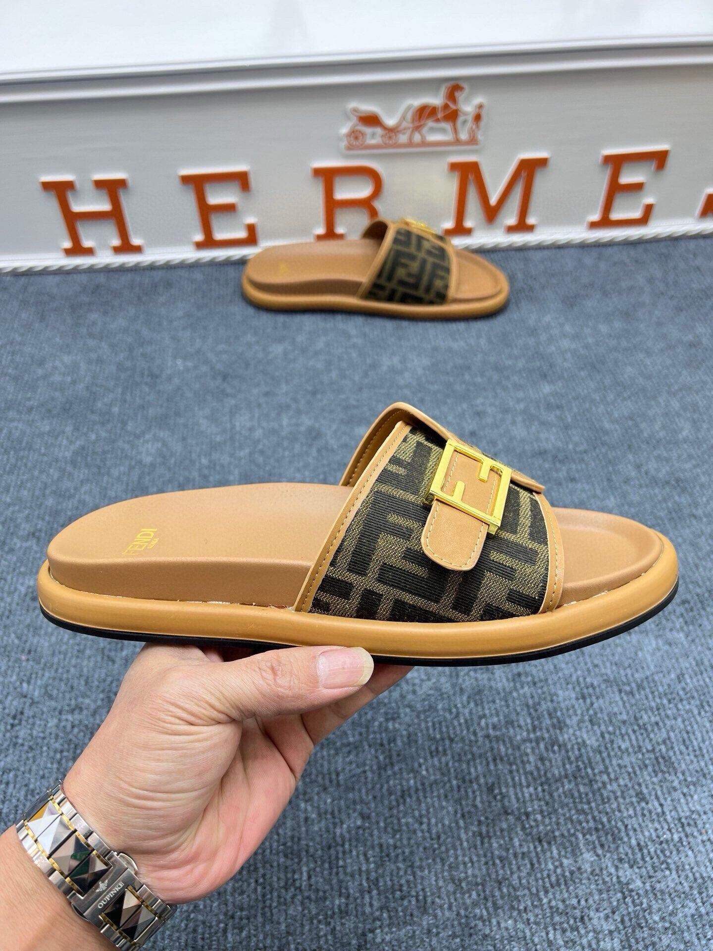 Z5ZF37 Popular slippers