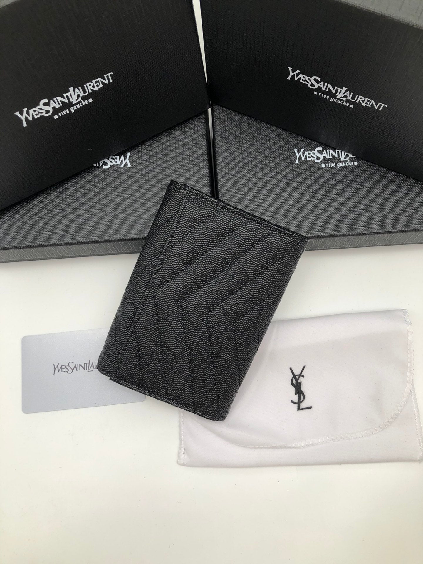 B1P36SL13 Popular card holder