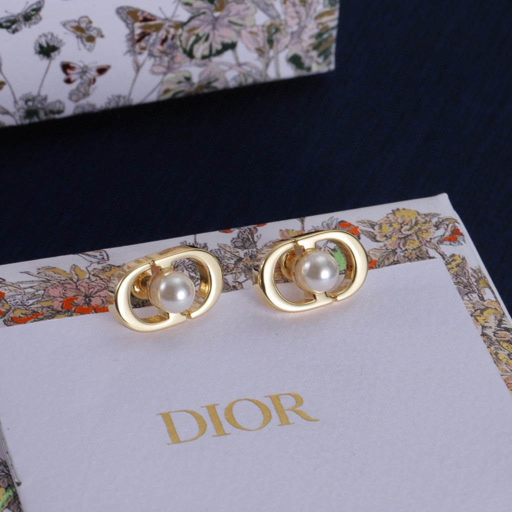 X1Z54D256E Popular  Earrings