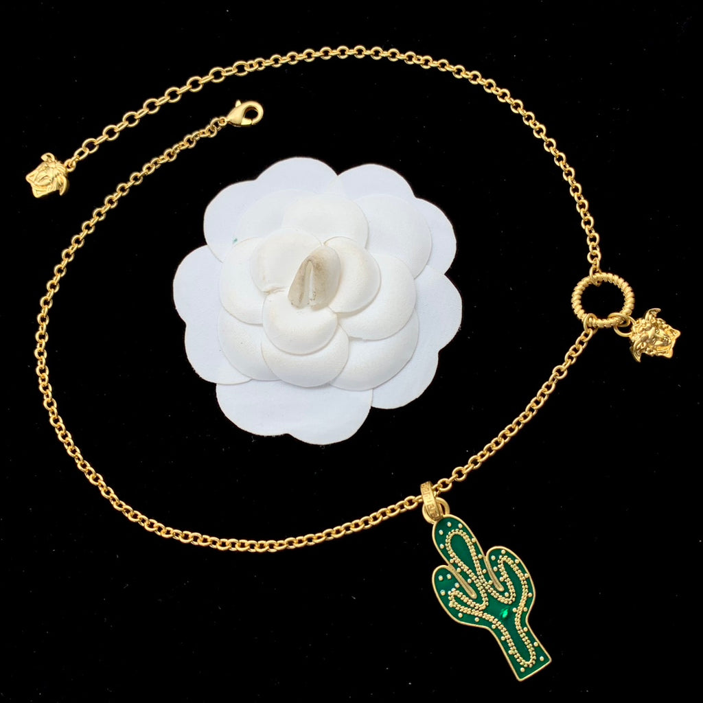 X1Q85V362X Popular Necklaces