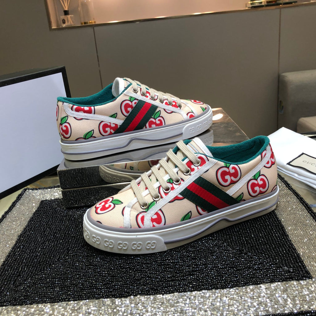 Z2Q105B207  Popular high-quality Shoes