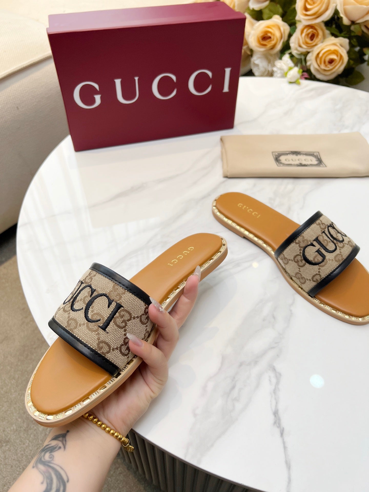 Z2Q55B29 Popular high-quality  Shoes