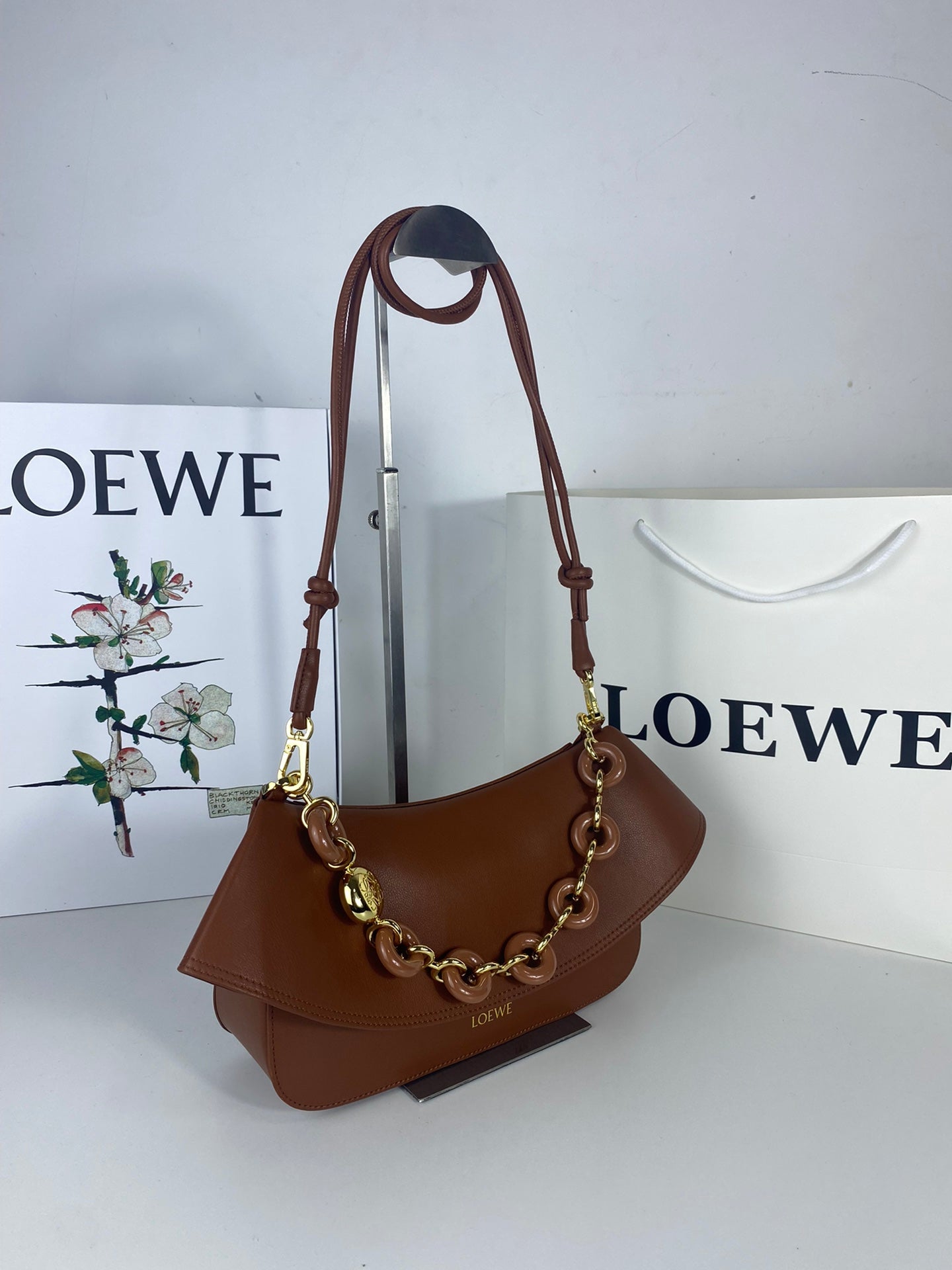 B1R66A10 Popular leather bag