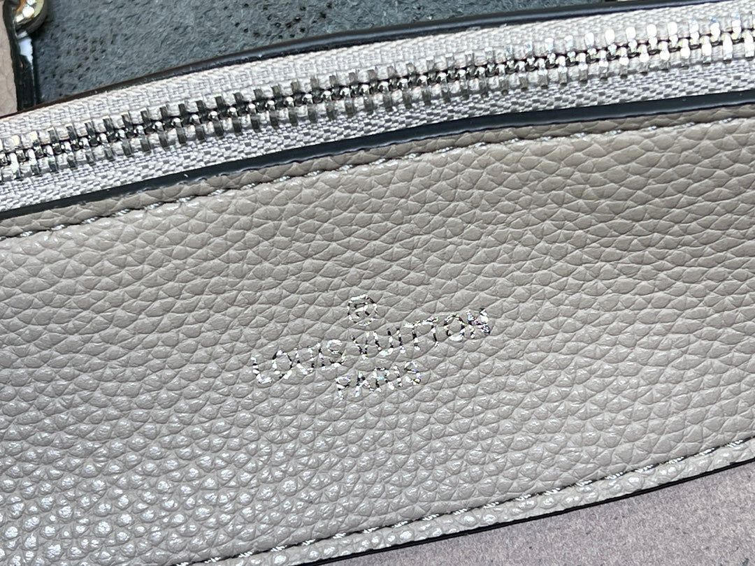 B1X15E13 Popular  leather bag)