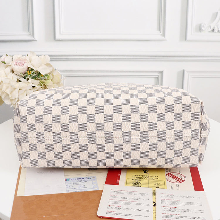 B1P11E84 Popular leather bag 