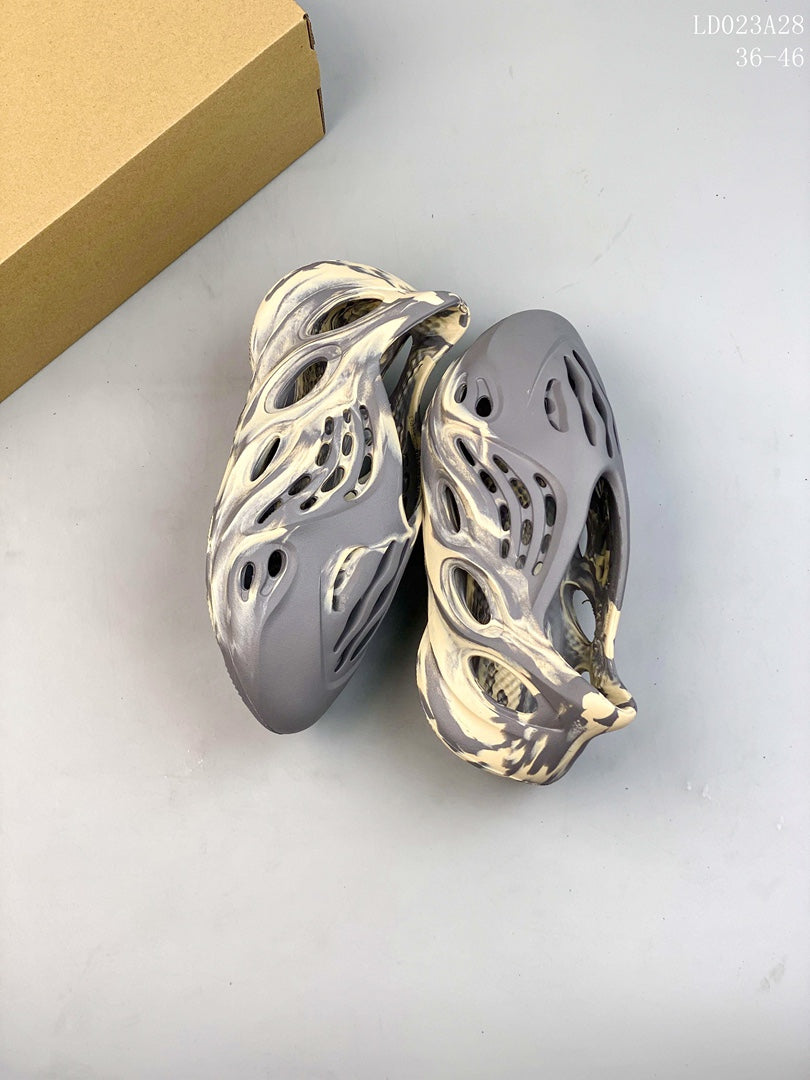Z4A85  Popular shoes