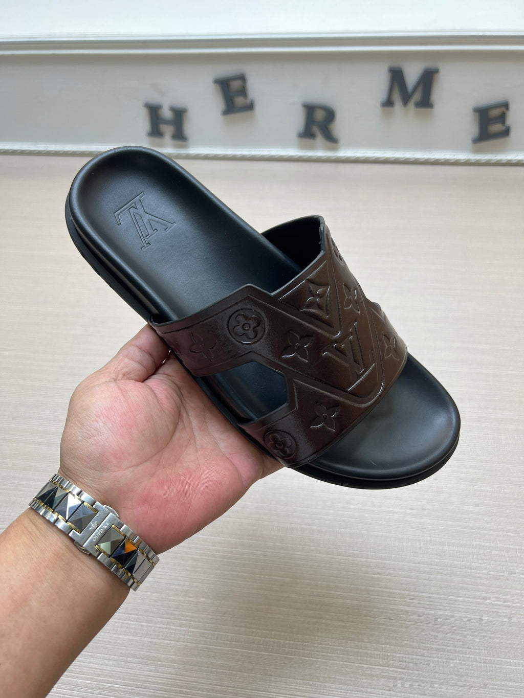 Z5ZE67 Popular slippers