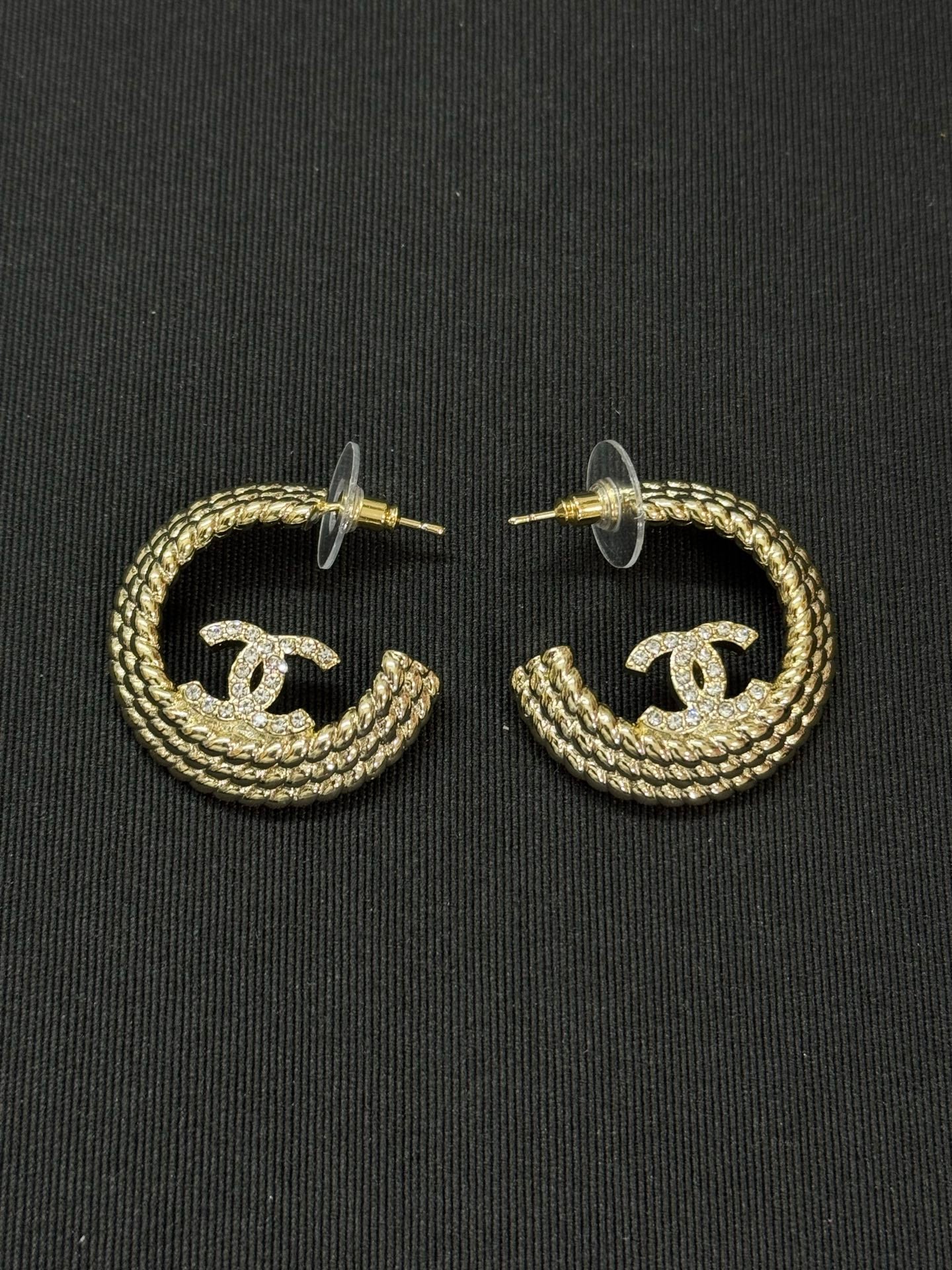 X1Z95C52E Popular Earrings