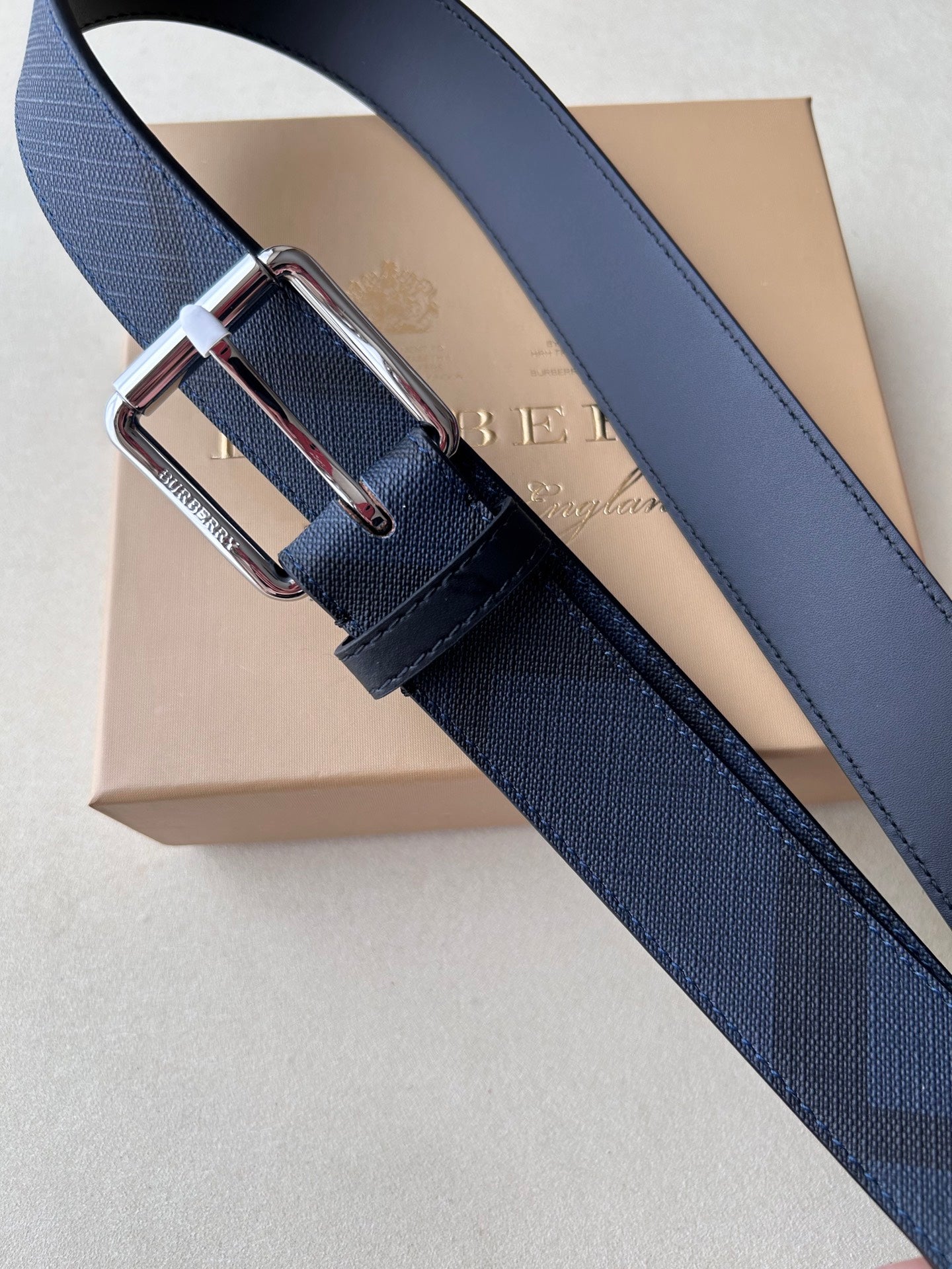 P1Q115R8 Popular High quality belt With full package