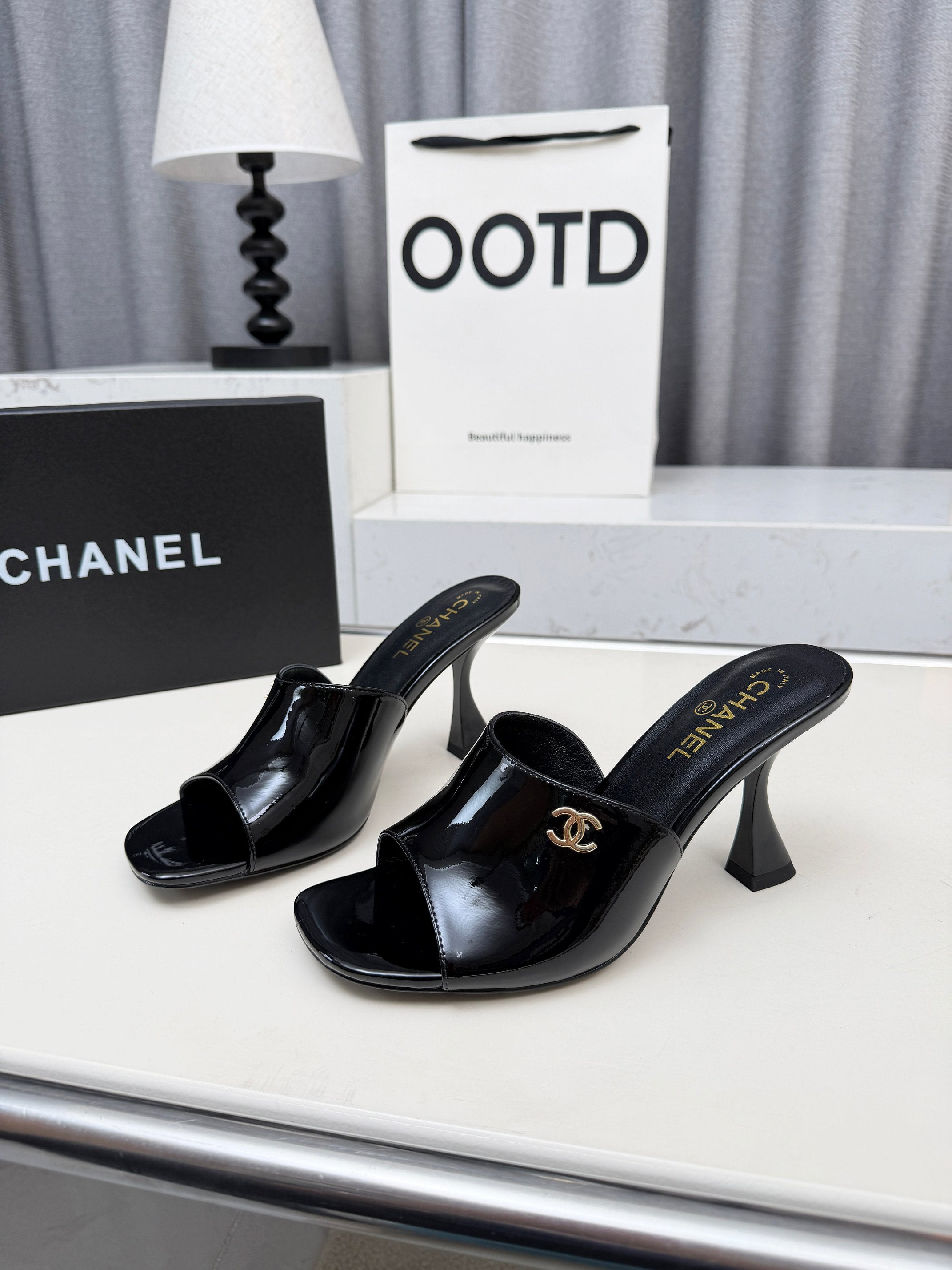 Z2X66C45 Popular leather High heels