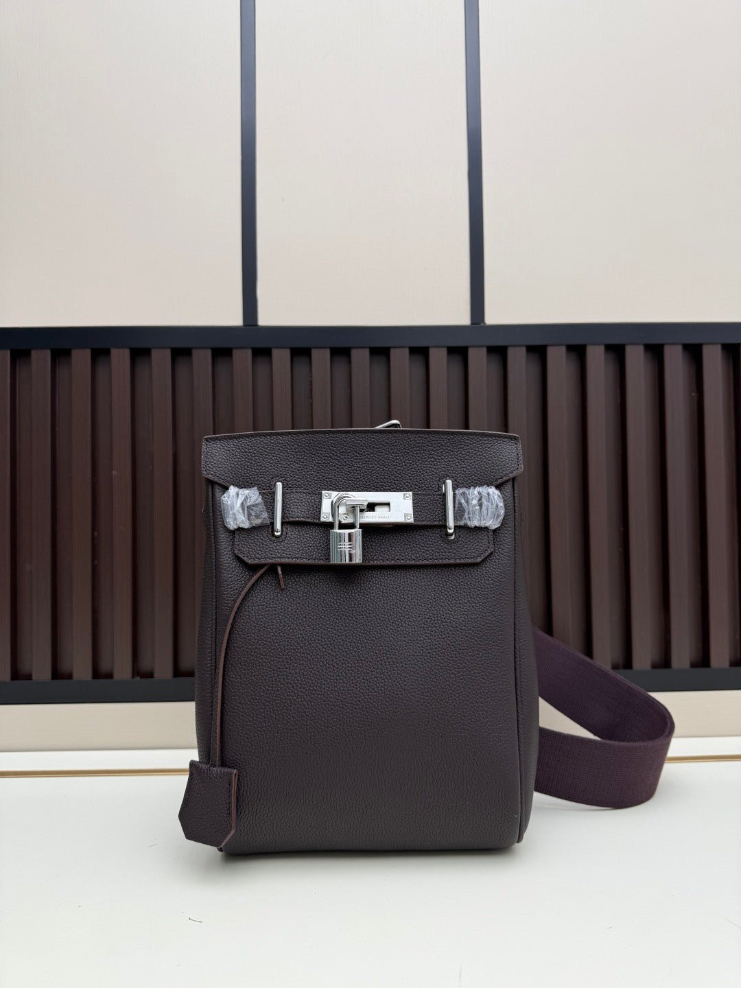 B1P36H45 Popular leather bag